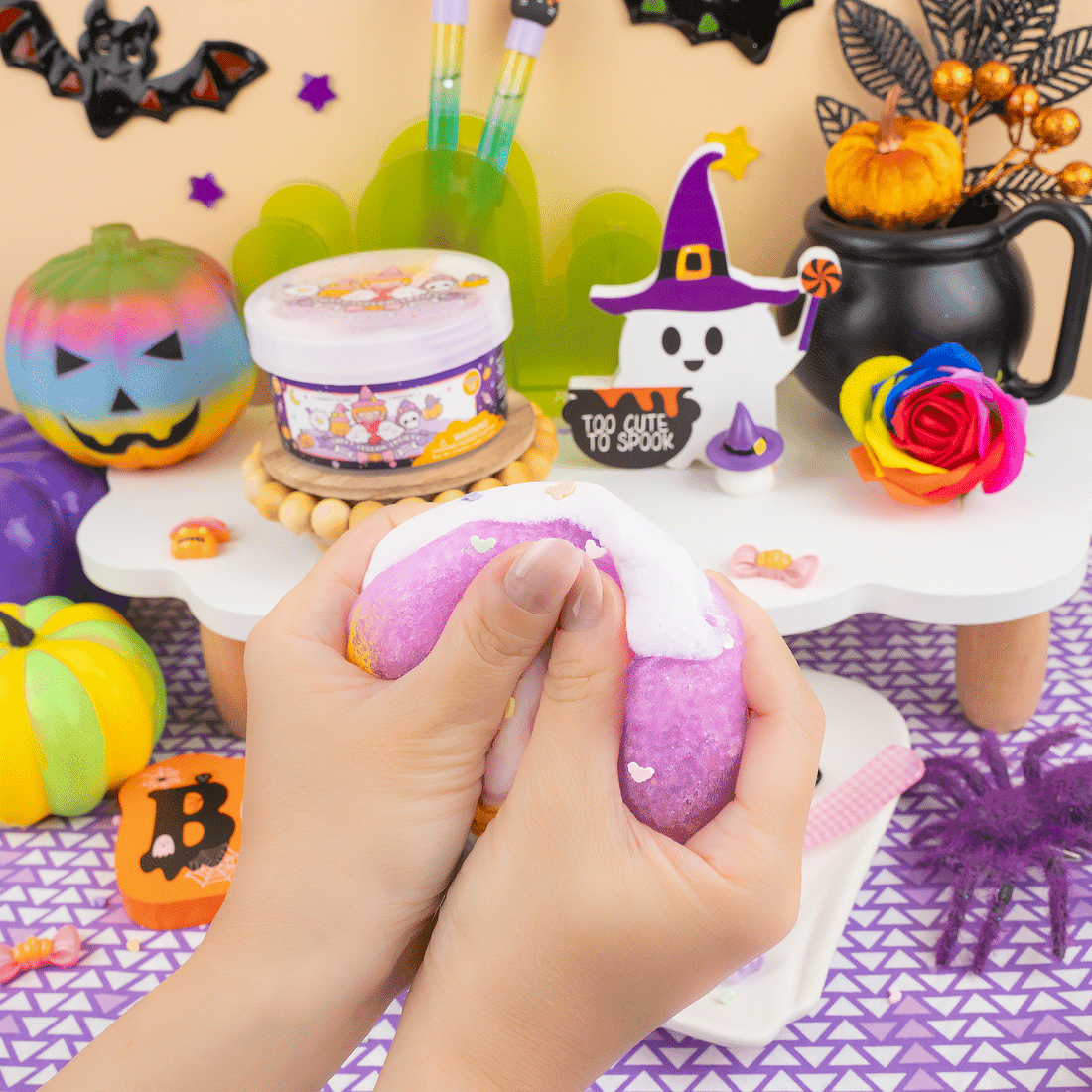 Sweet Scream Society 2 Slimes in 1 Signature Dome™ Slime