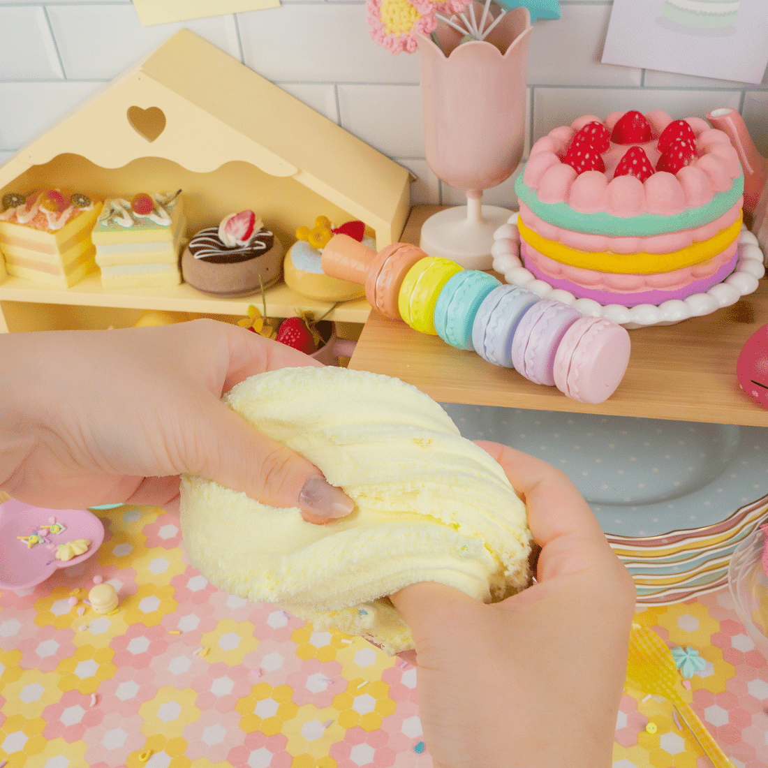 Petal Patisserie Cloud Creme Signature Dome™ Slime