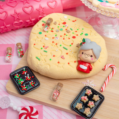Mrs. Claus' Cookie Dough Clay-Dough Signature Dome™ Slime